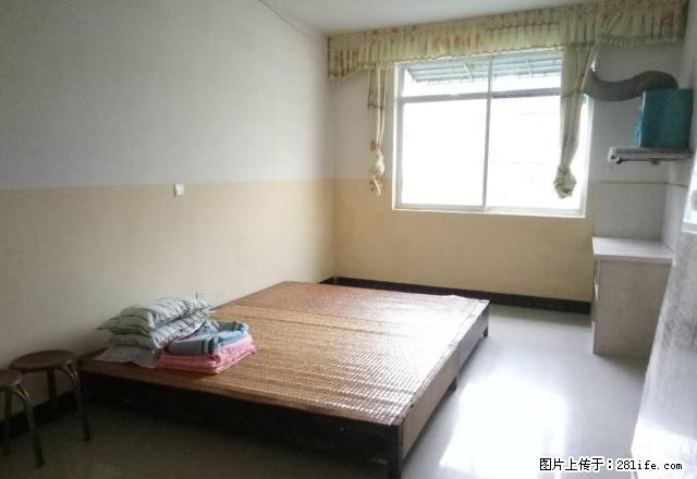 (单间出租)私人住房 1室0厅 主卧 朝南北 中等装修 - 房屋出租 - 房屋租售 - 崇左分类信息 - 崇左28生活网 chongzuo.28life.net