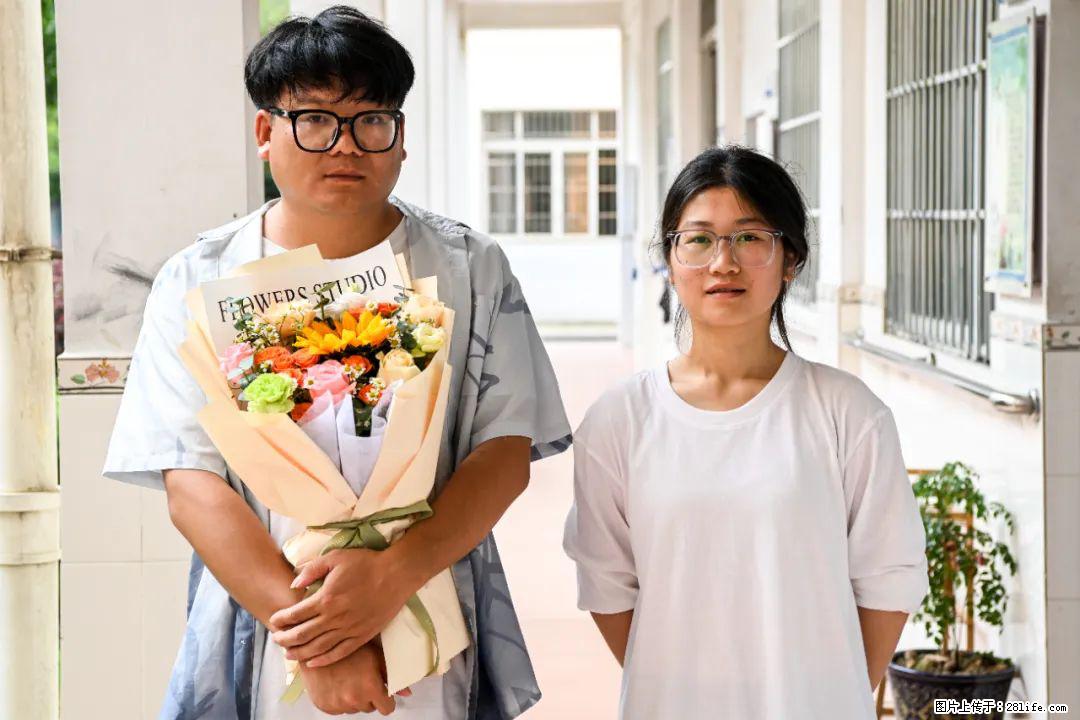 全网追的“扁担女孩”，找了一份暑假工，时薪12元 - 崇左生活资讯 - 崇左28生活网 chongzuo.28life.net